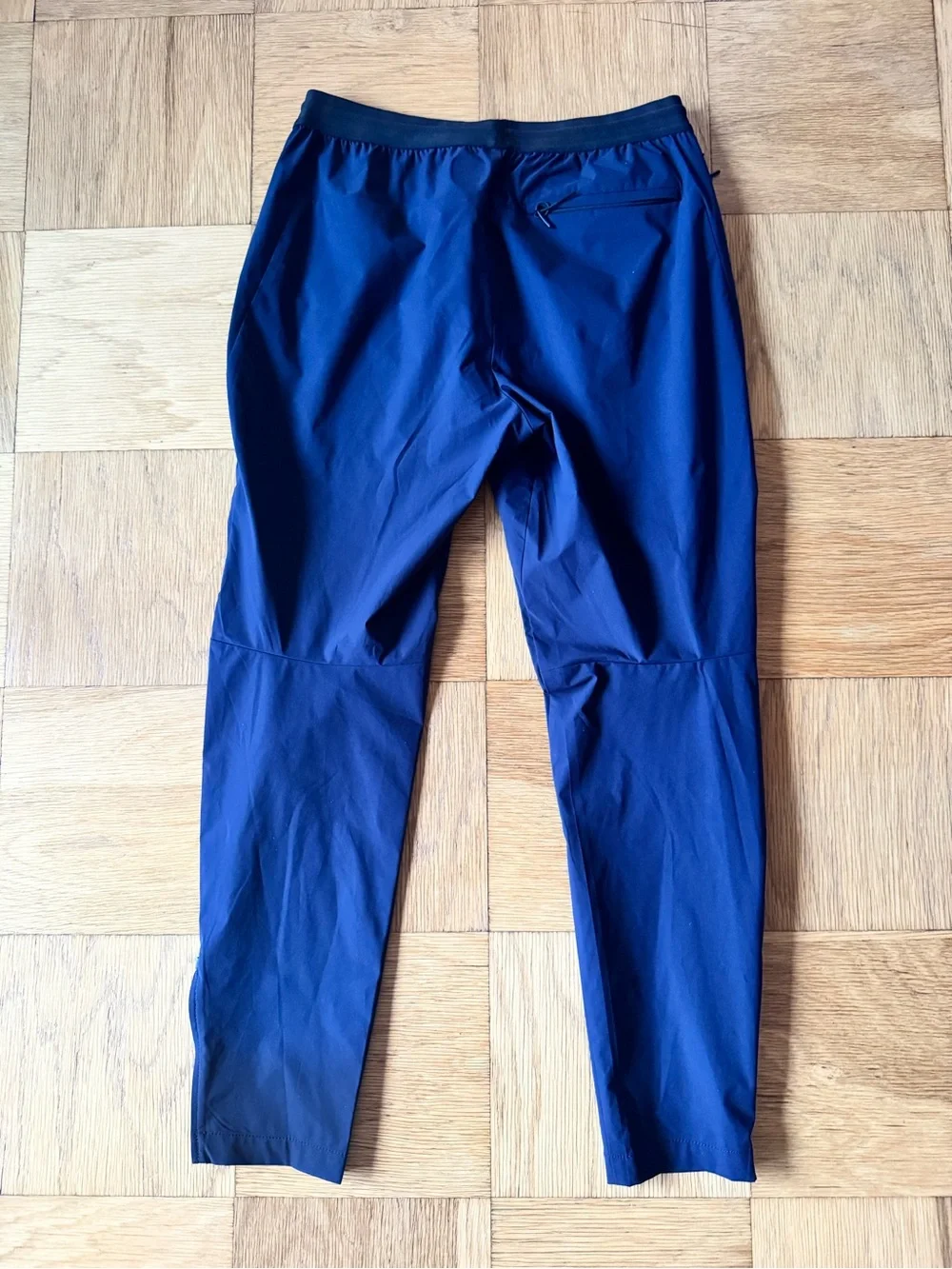 BR Banana Republic Mens Standard Storm Solo Tech Hybrid Pants Preppy Navy Medium